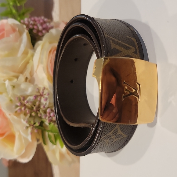 LOUIS VUITTON LV Initiales 40MM Damier Azur Canvas Belt M9609